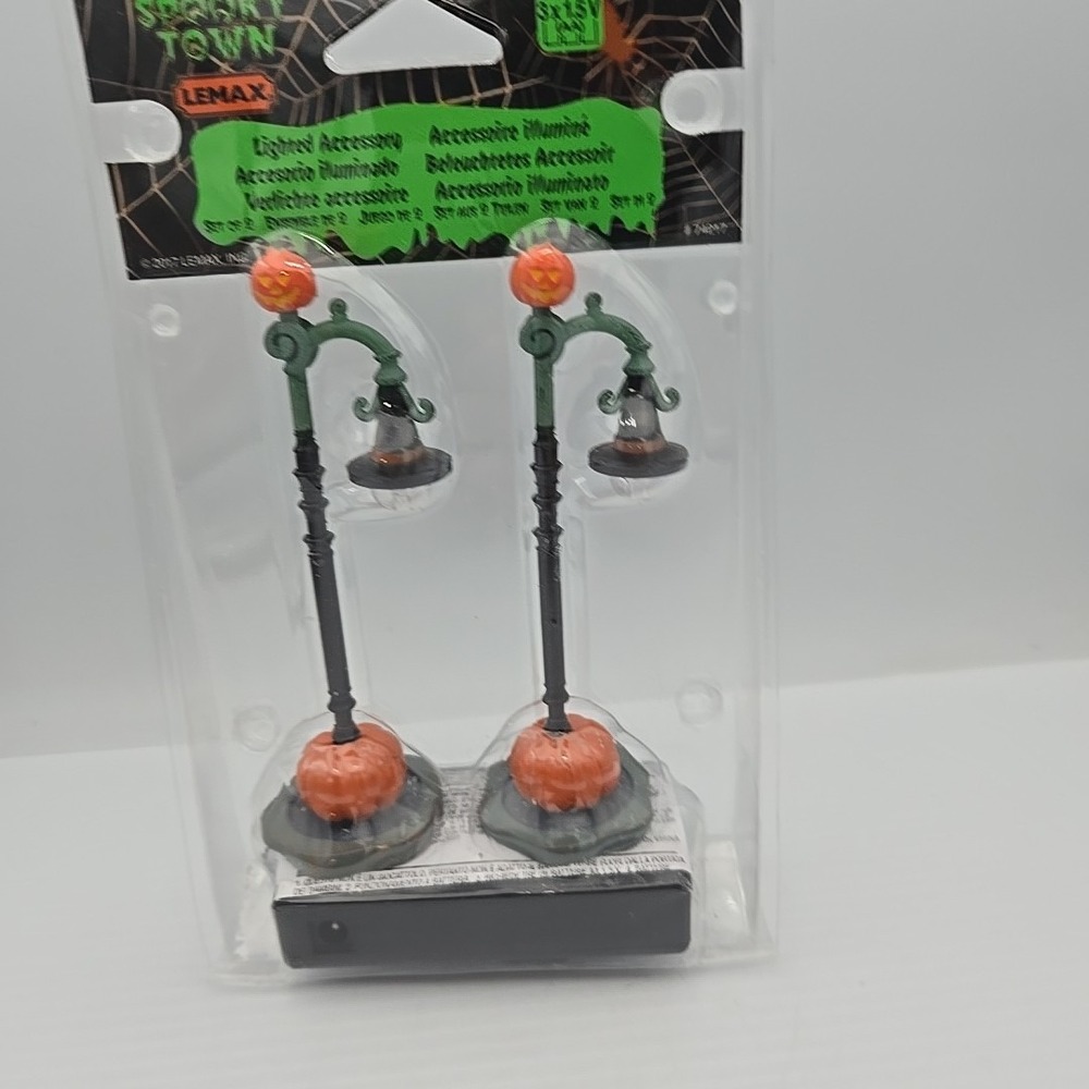 Lemax Spooky Town 2017 Witch Pumpkin Patch Lights, Set of 2 #74217